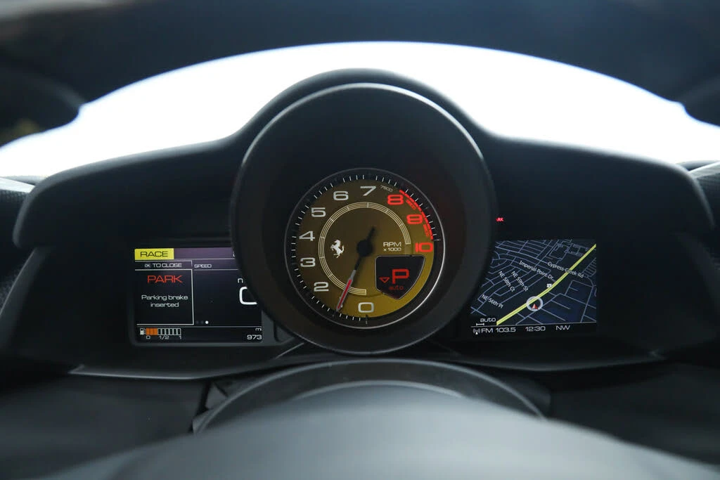 2017 Ferrari 488 GTB - Image 27 of 31