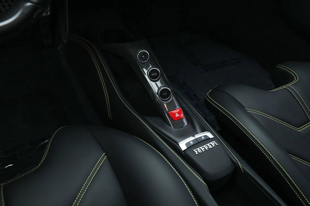 2017 Ferrari 488 GTB - Image 30 of 31