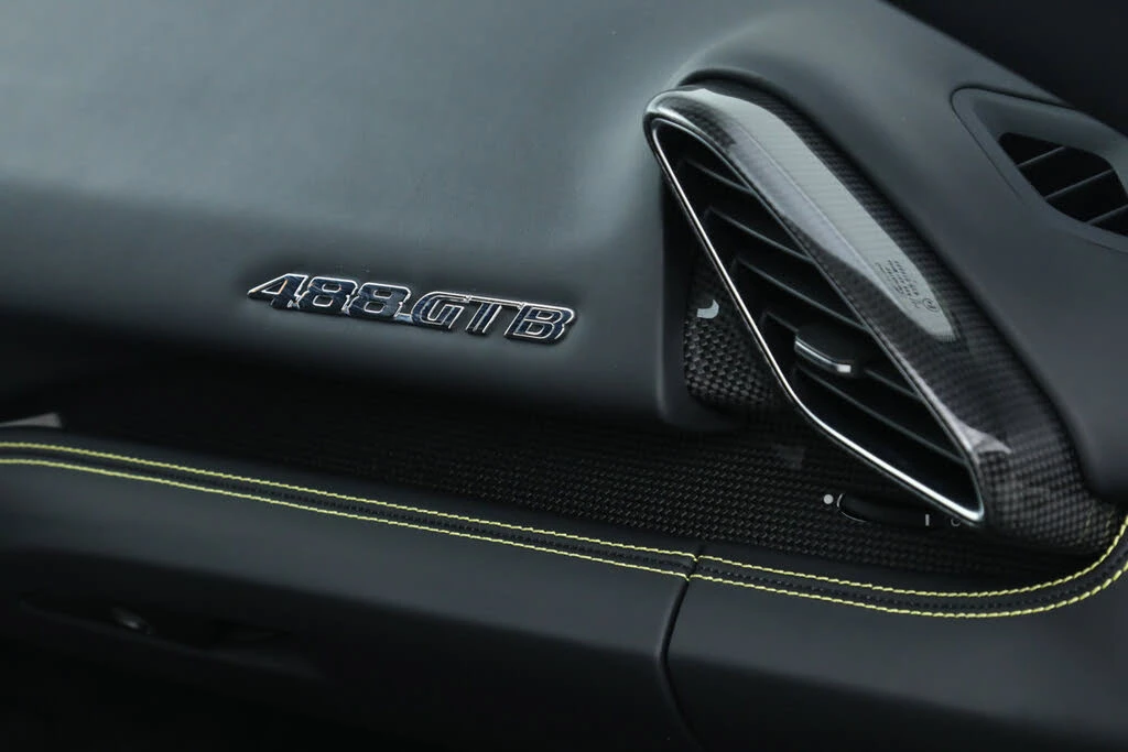 2017 Ferrari 488 GTB - Image 20 of 31