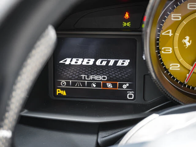 2017 Ferrari 488 GTB - Image 25 of 31