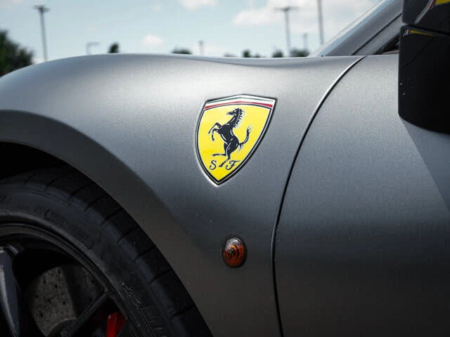 2017 Ferrari 488 GTB - Image 8 of 31