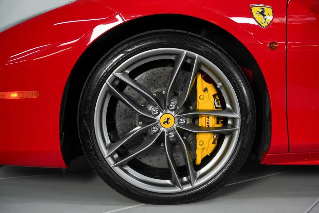 2017 Ferrari 488 GTB - Image 16 of 31