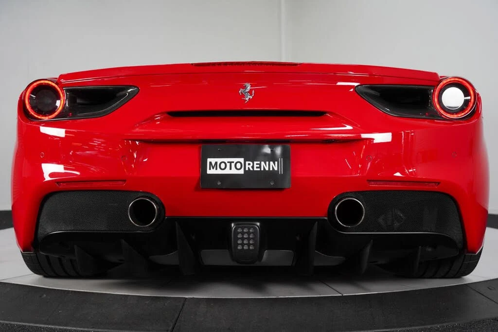 2017 Ferrari 488 GTB - Image 24 of 31