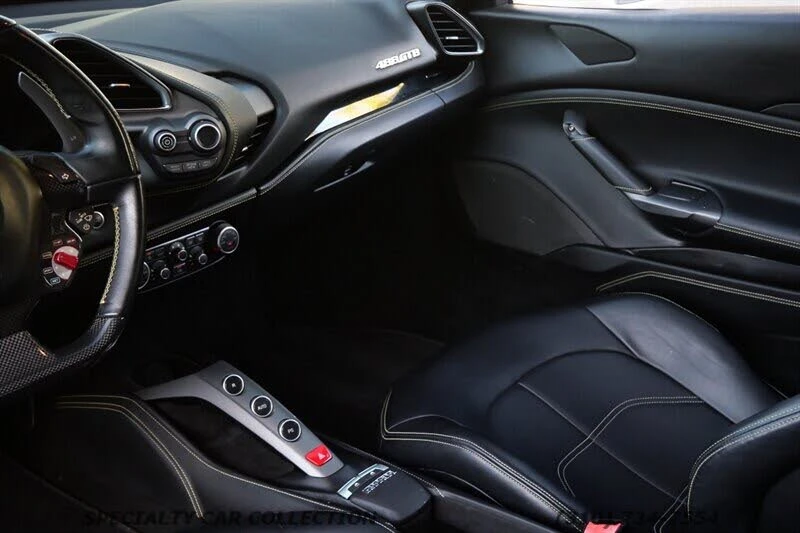 2017 Ferrari 488 GTB - Image 17 of 31