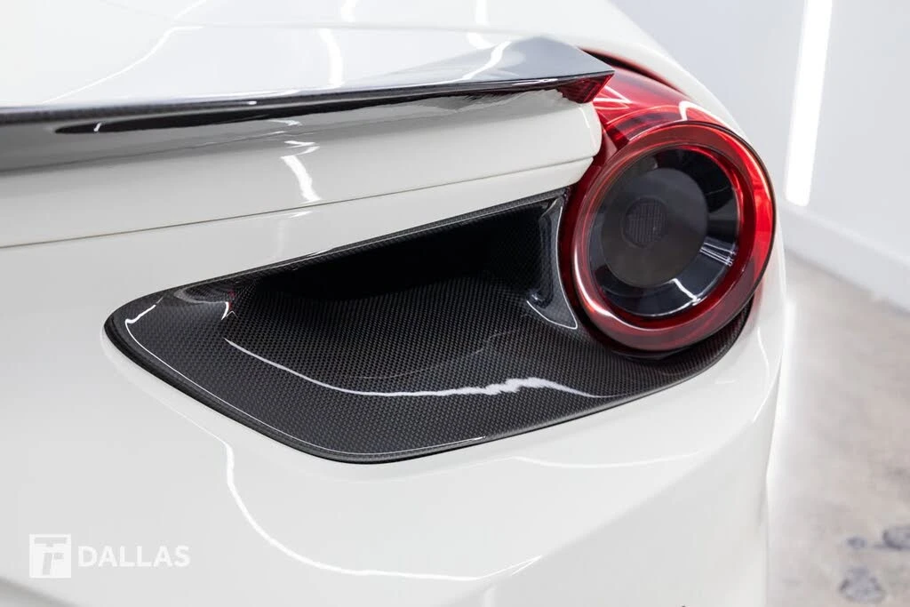 2017 Ferrari 488 GTB - Image 11 of 31