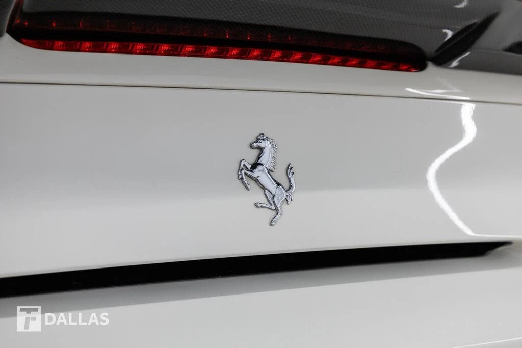 2017 Ferrari 488 GTB - Image 10 of 31