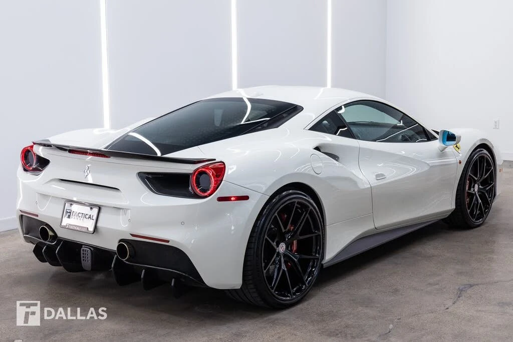 2017 Ferrari 488 GTB - Image 16 of 31