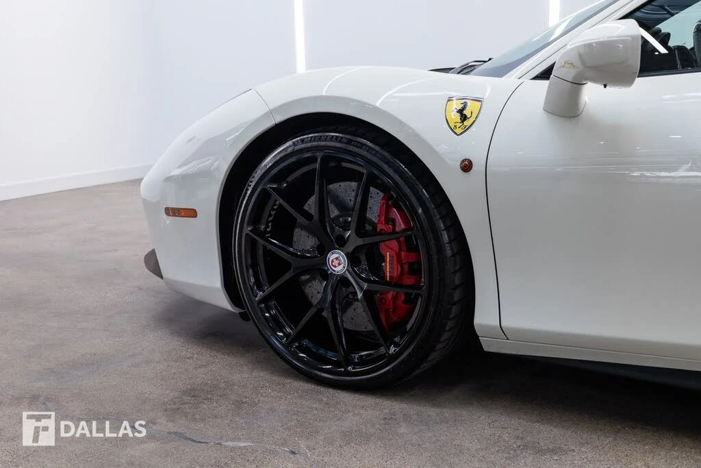 2017 Ferrari 488 GTB - Image 3 of 31