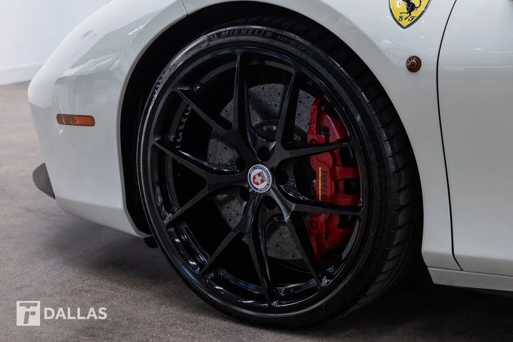 2017 Ferrari 488 GTB - Image 4 of 31