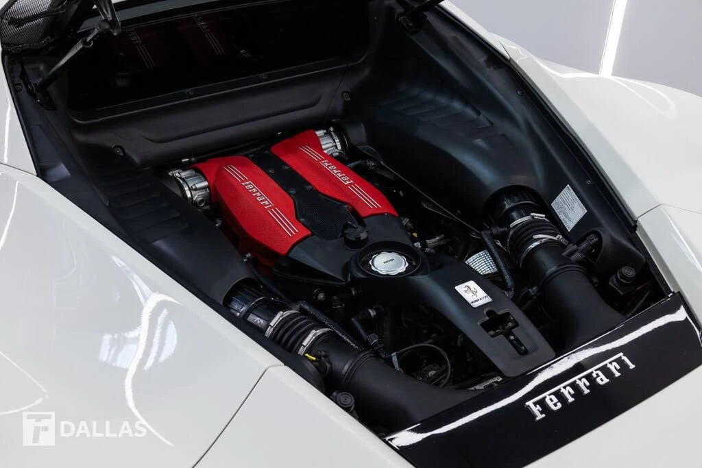 2017 Ferrari 488 GTB - Image 9 of 31