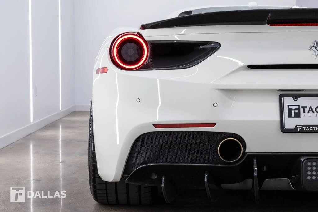 2017 Ferrari 488 GTB - Image 15 of 31