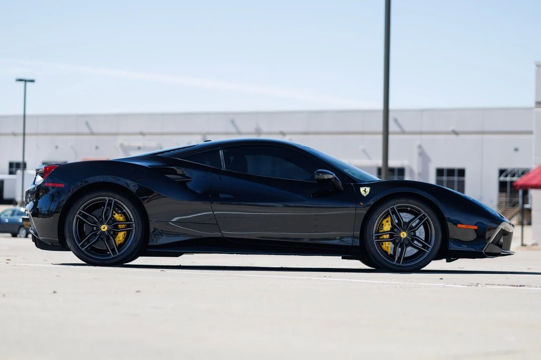 2017 Ferrari 488 GTB - Image 12 of 21