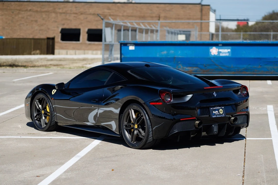 2017 Ferrari 488 GTB - Image 6 of 21