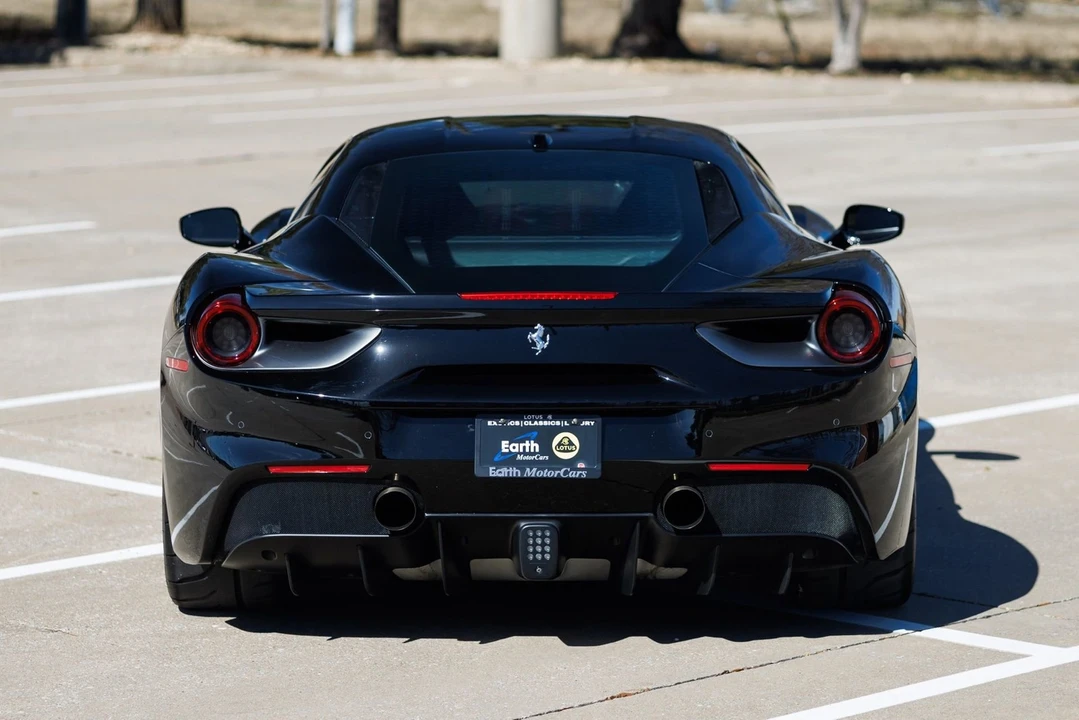 2017 Ferrari 488 GTB - Image 9 of 21