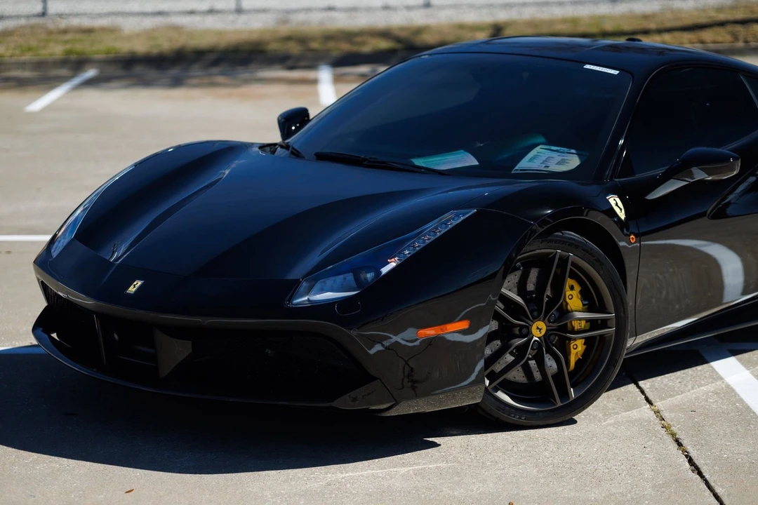 2017 Ferrari 488 GTB - Image 14 of 31