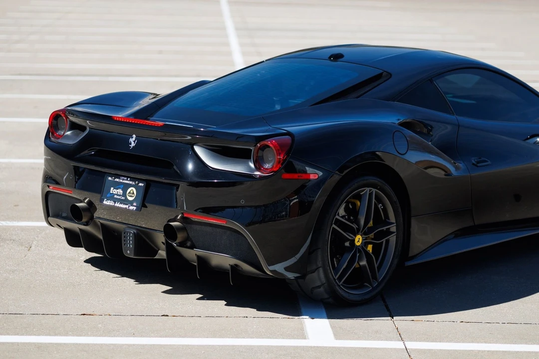 2017 Ferrari 488 GTB - Image 21 of 31