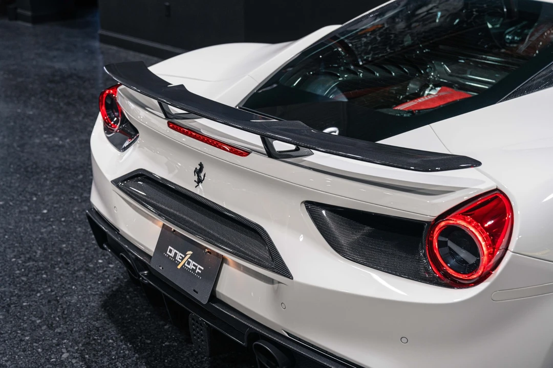 2017 Ferrari 488 GTB - Image 9 of 12
