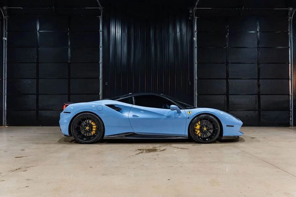 2017 Ferrari 488 GTB - Image 7 of 15