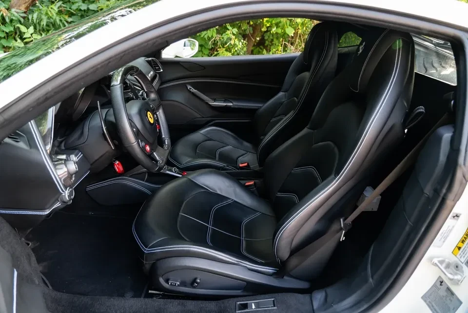 2017 Ferrari 488 GTB - Image 11 of 15