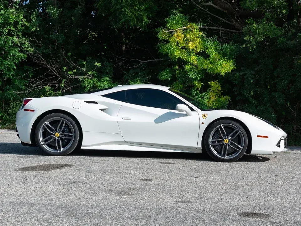 2017 Ferrari 488 GTB - Image 4 of 15