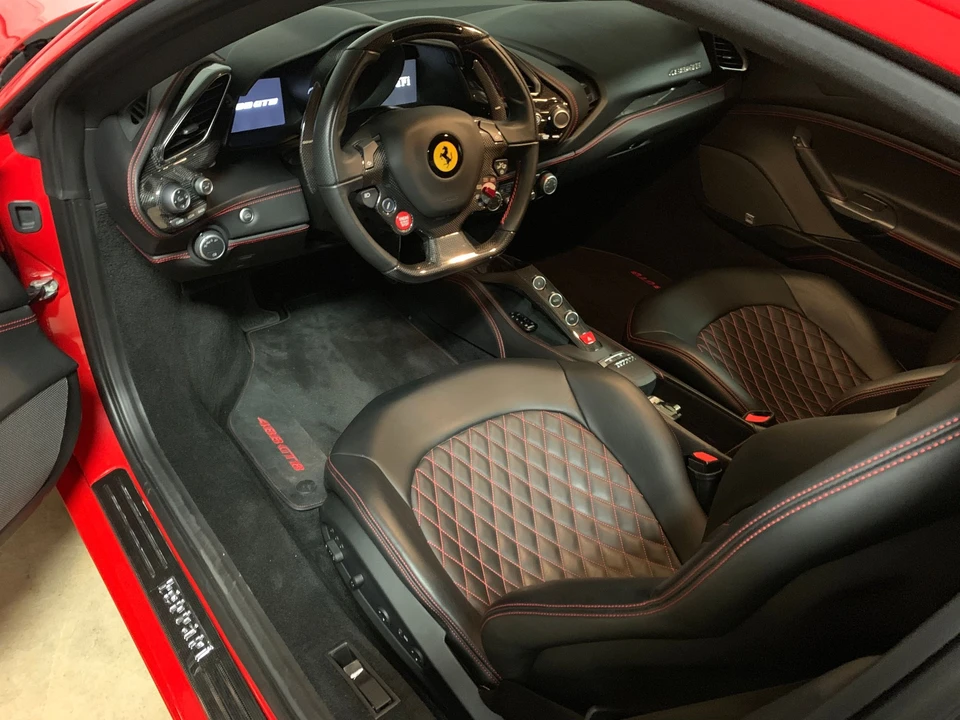 2017 Ferrari 488 GTB - Image 6 of 7