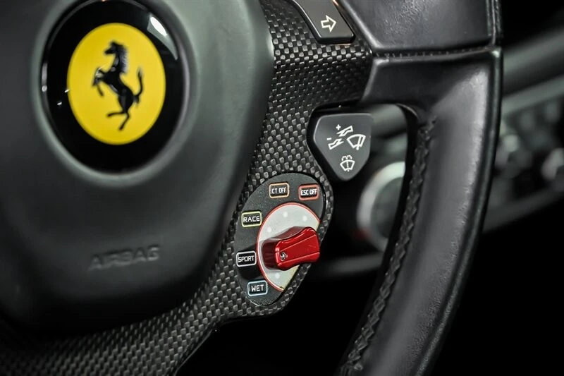 2017 Ferrari 488 GTB - Image 25 of 31