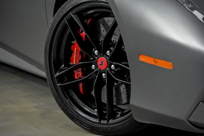 2017 Ferrari 488 GTB - Image 3 of 31