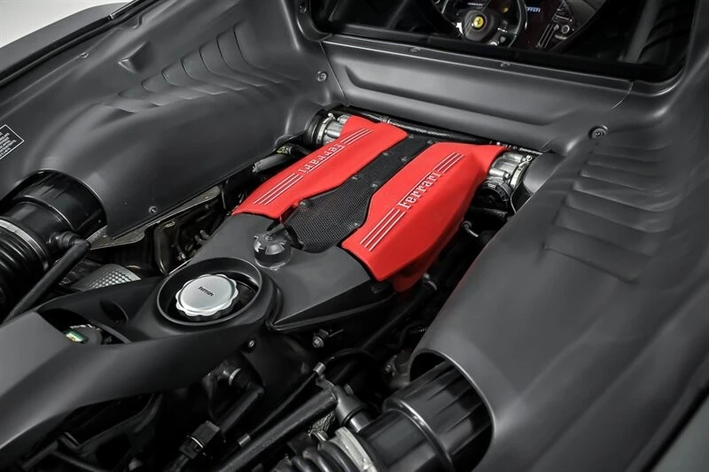 2017 Ferrari 488 GTB - Image 12 of 31