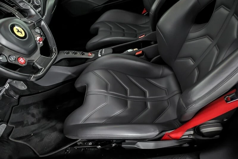 2017 Ferrari 488 GTB - Image 21 of 31