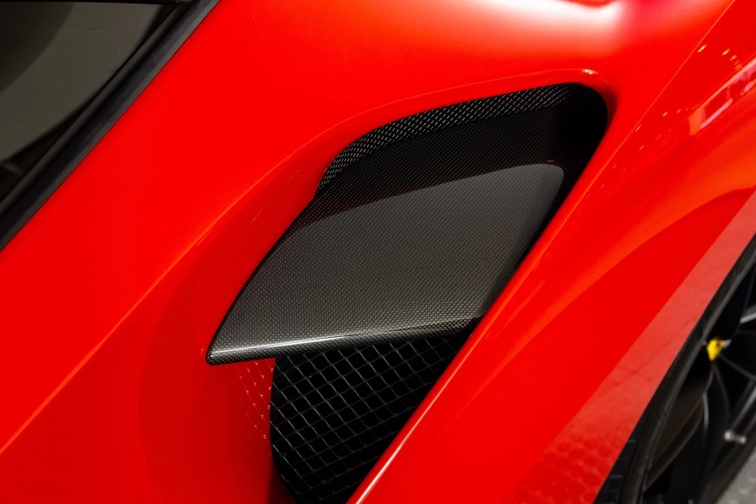 2017 Ferrari 488 GTB - Image 25 of 31