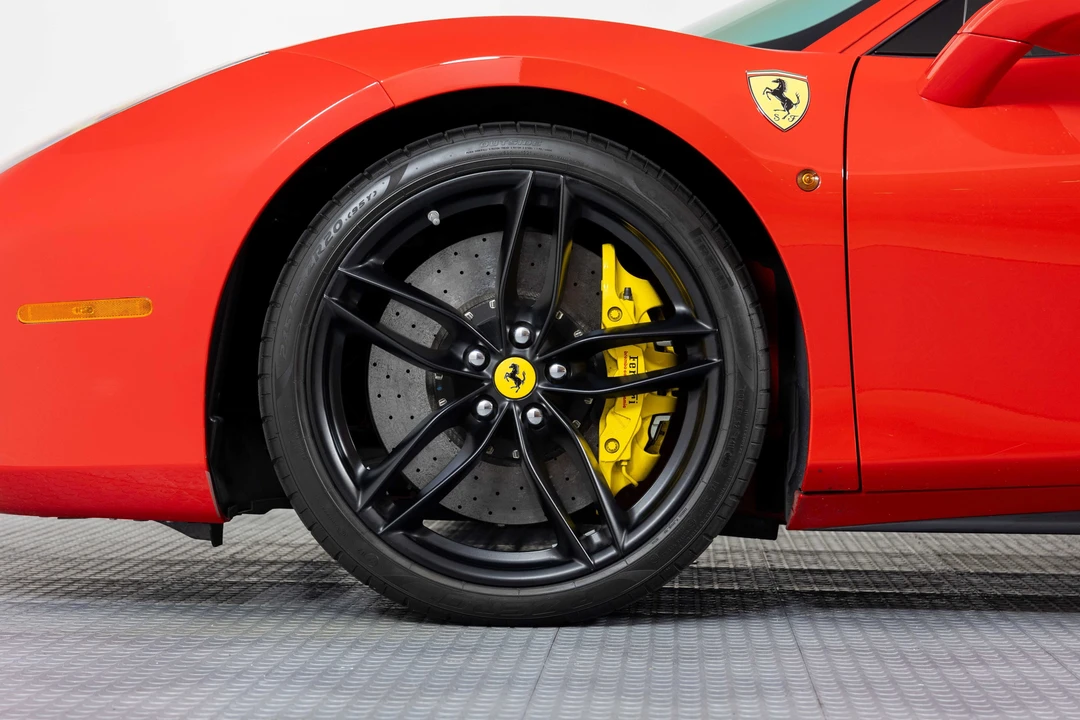 2017 Ferrari 488 GTB - Image 12 of 31