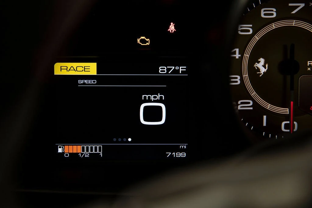 2017 Ferrari 488 GTB - Image 12 of 31
