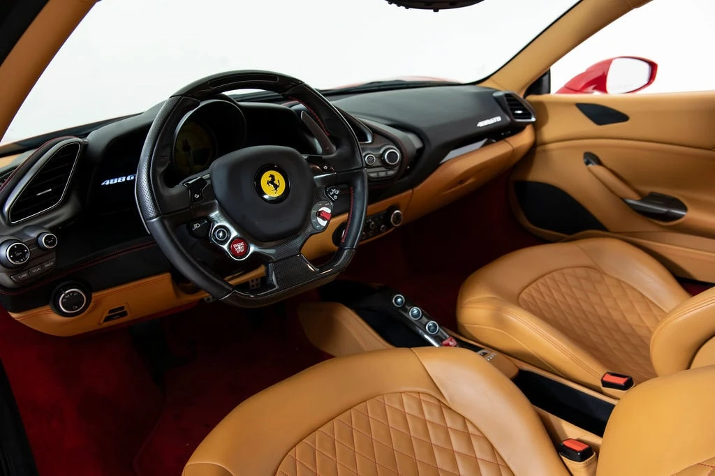 2017 Ferrari 488 GTB - Image 4 of 31