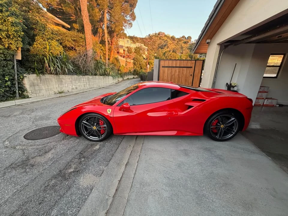 2017 Ferrari 488 GTB - Image 2 of 8