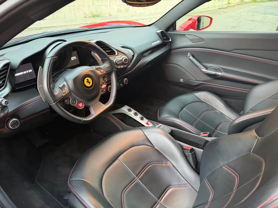 2017 Ferrari 488 GTB - Image 5 of 8