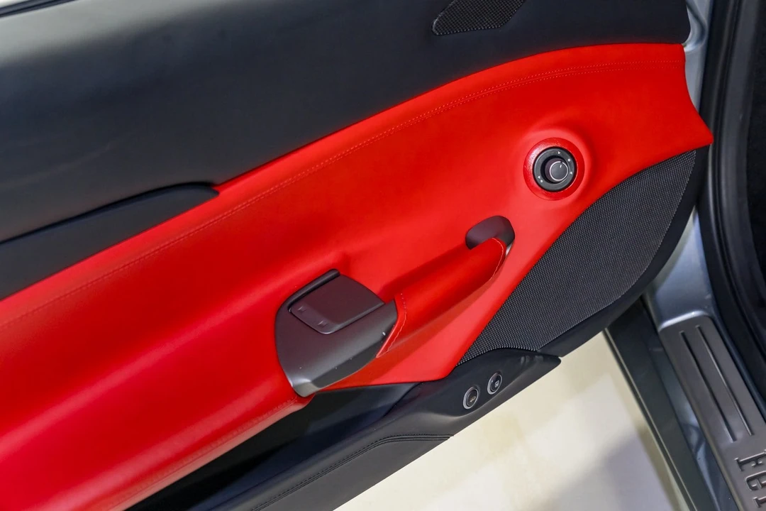 2017 Ferrari 488 GTB - Image 21 of 31