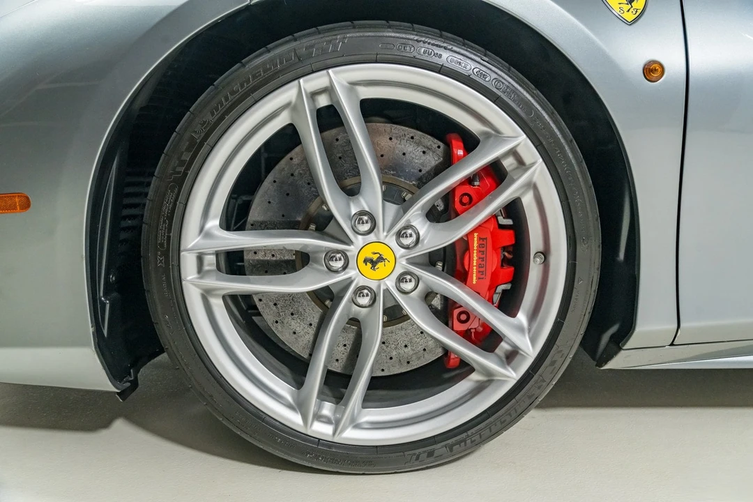 2017 Ferrari 488 GTB - Image 12 of 31