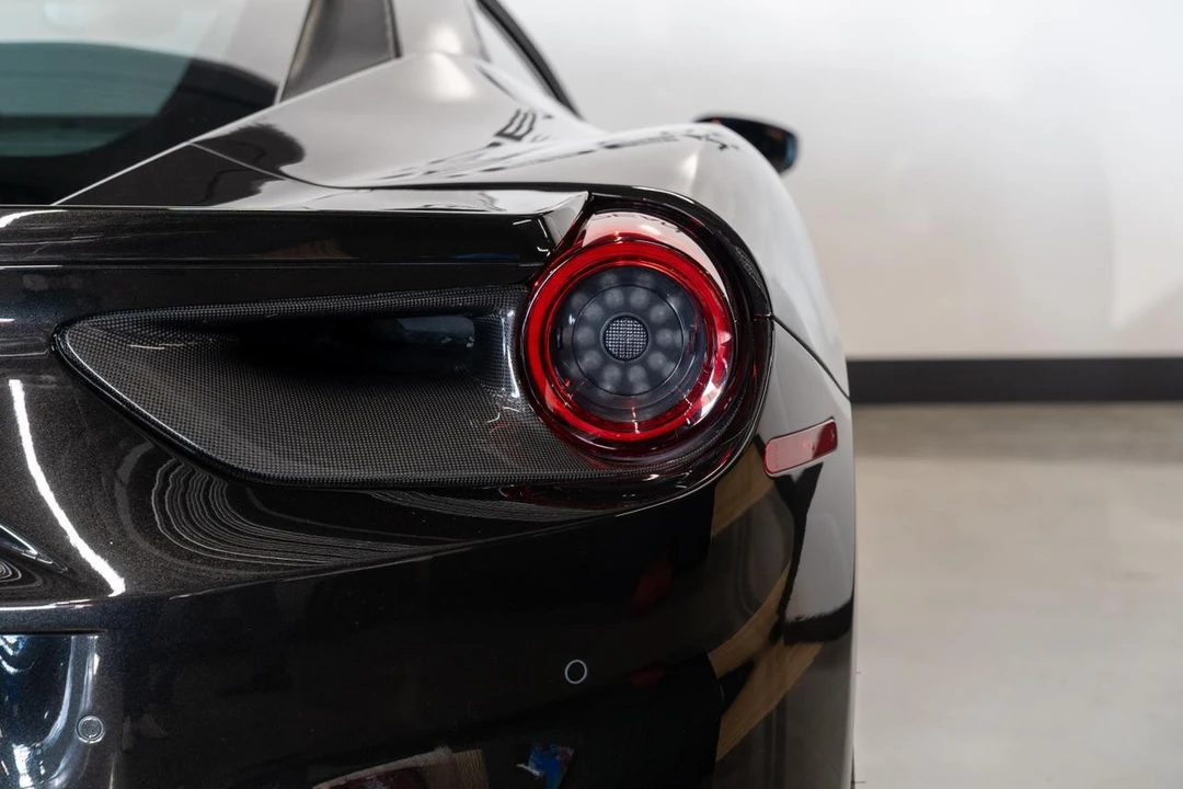 2017 Ferrari 488 GTB - Image 19 of 21