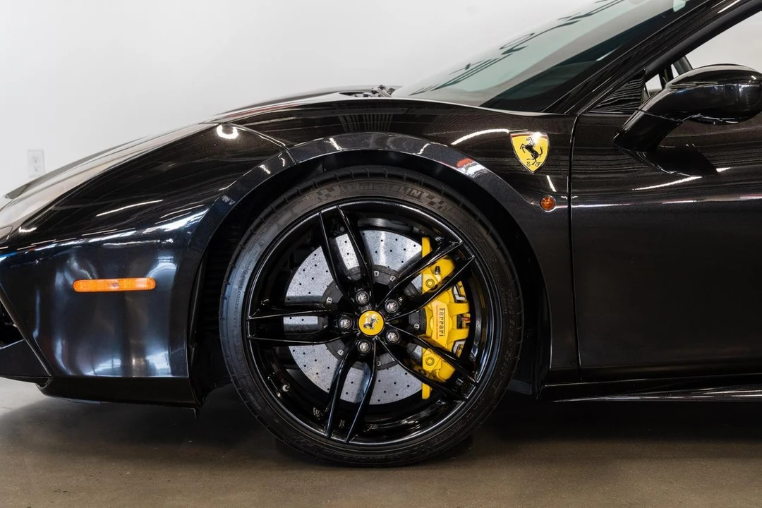 2017 Ferrari 488 GTB - Image 14 of 21