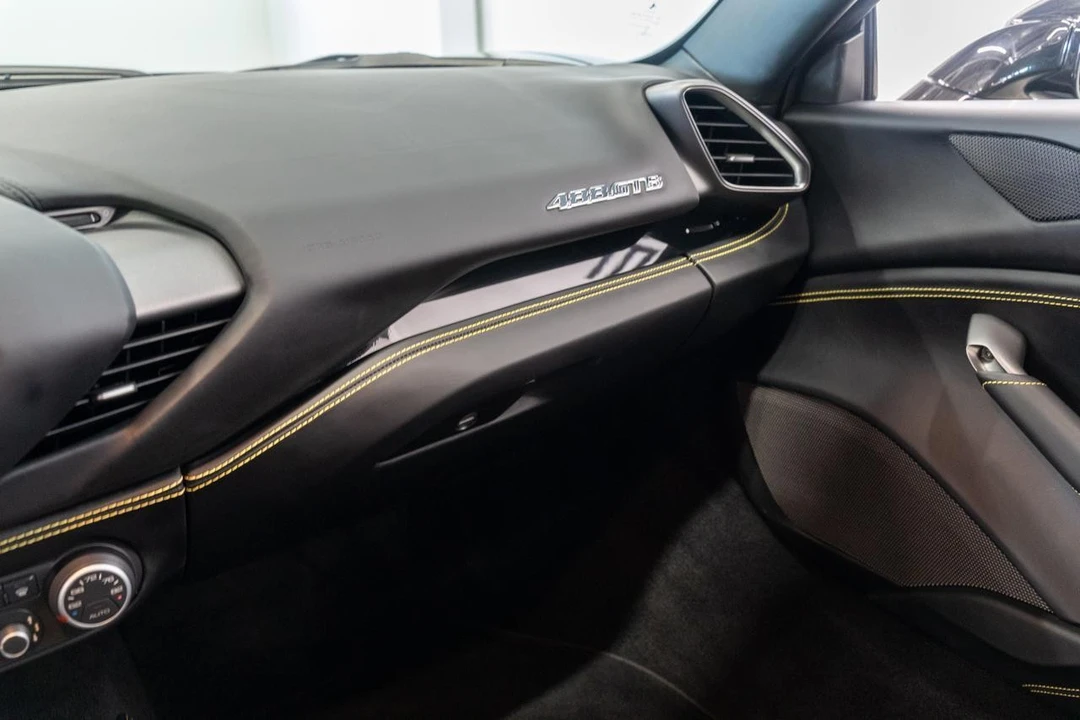 2017 Ferrari 488 GTB - Image 6 of 21