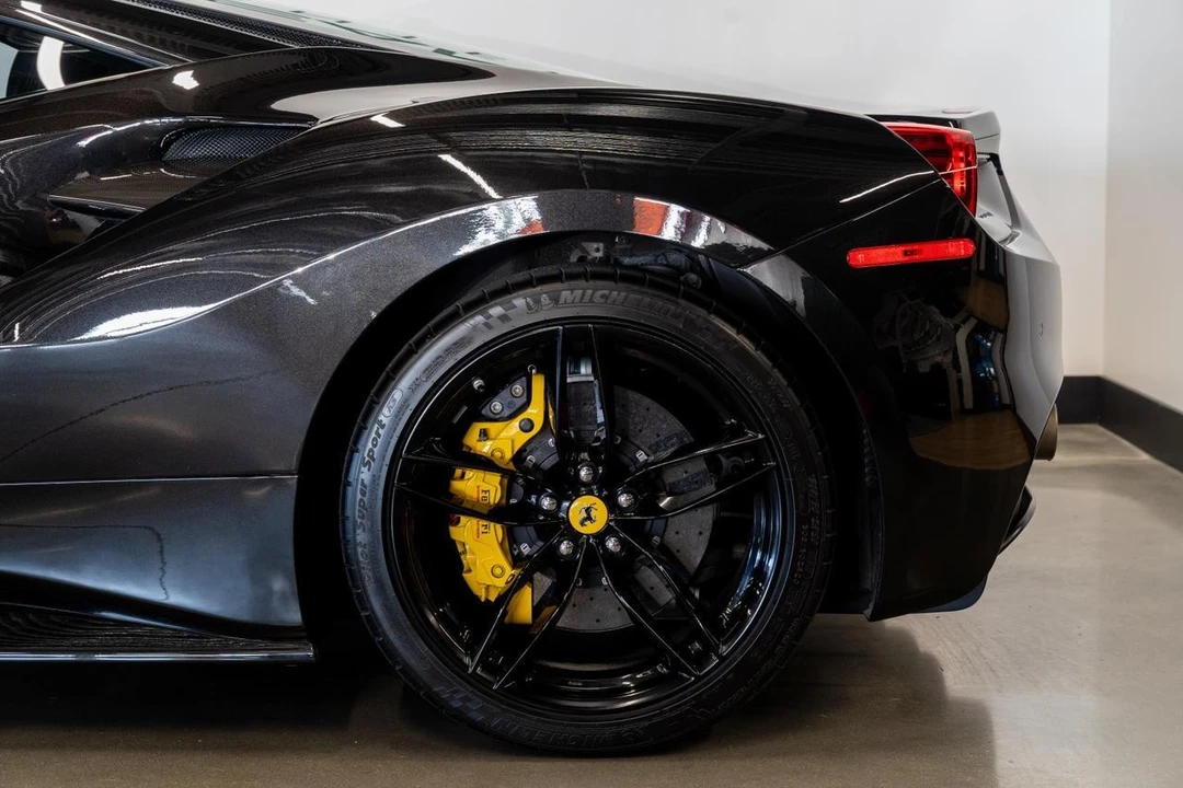 2017 Ferrari 488 GTB - Image 15 of 21