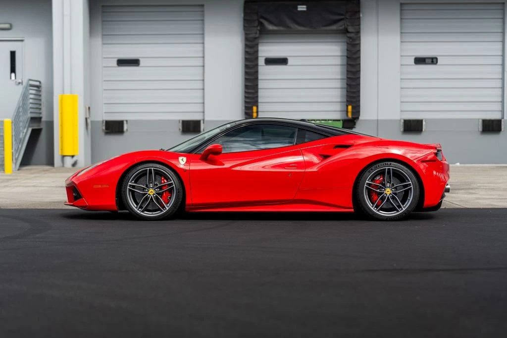 2017 Ferrari 488 GTB - Image 9 of 21