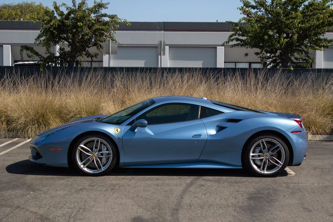 2017 Ferrari 488 GTB - Image 13 of 31