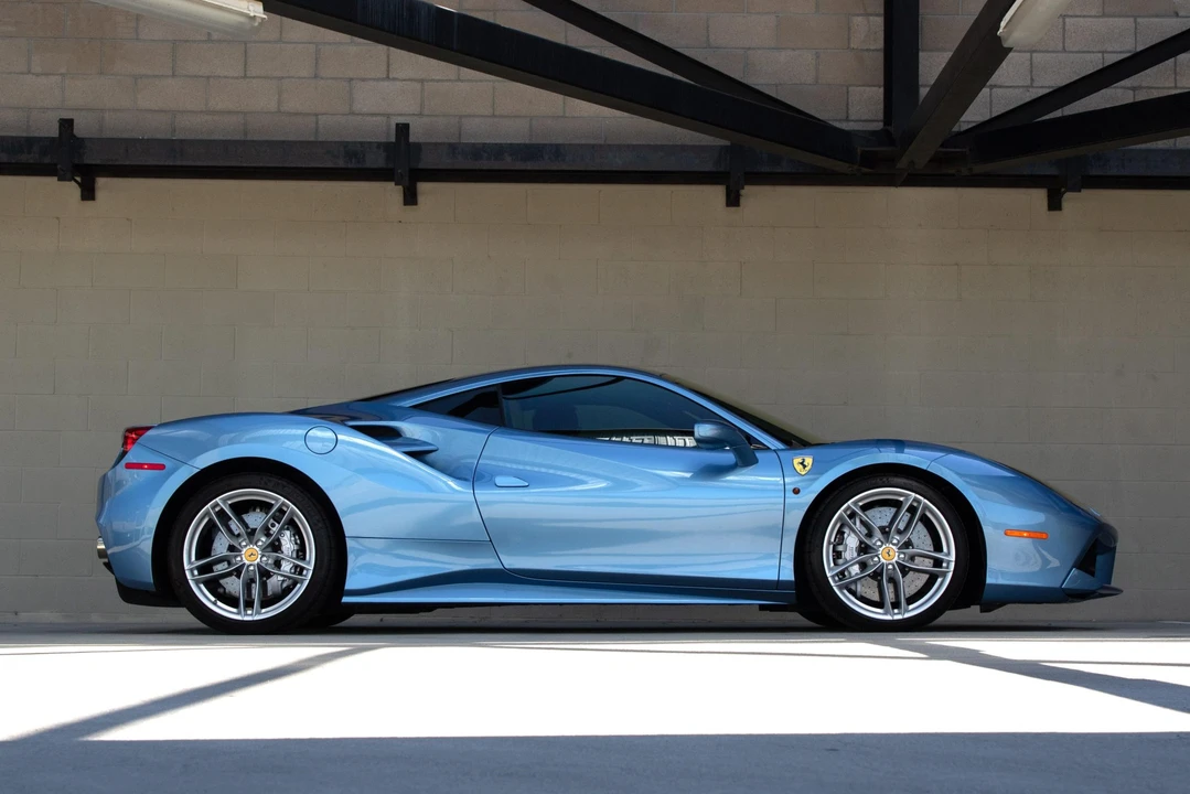 2017 Ferrari 488 GTB - Image 22 of 31