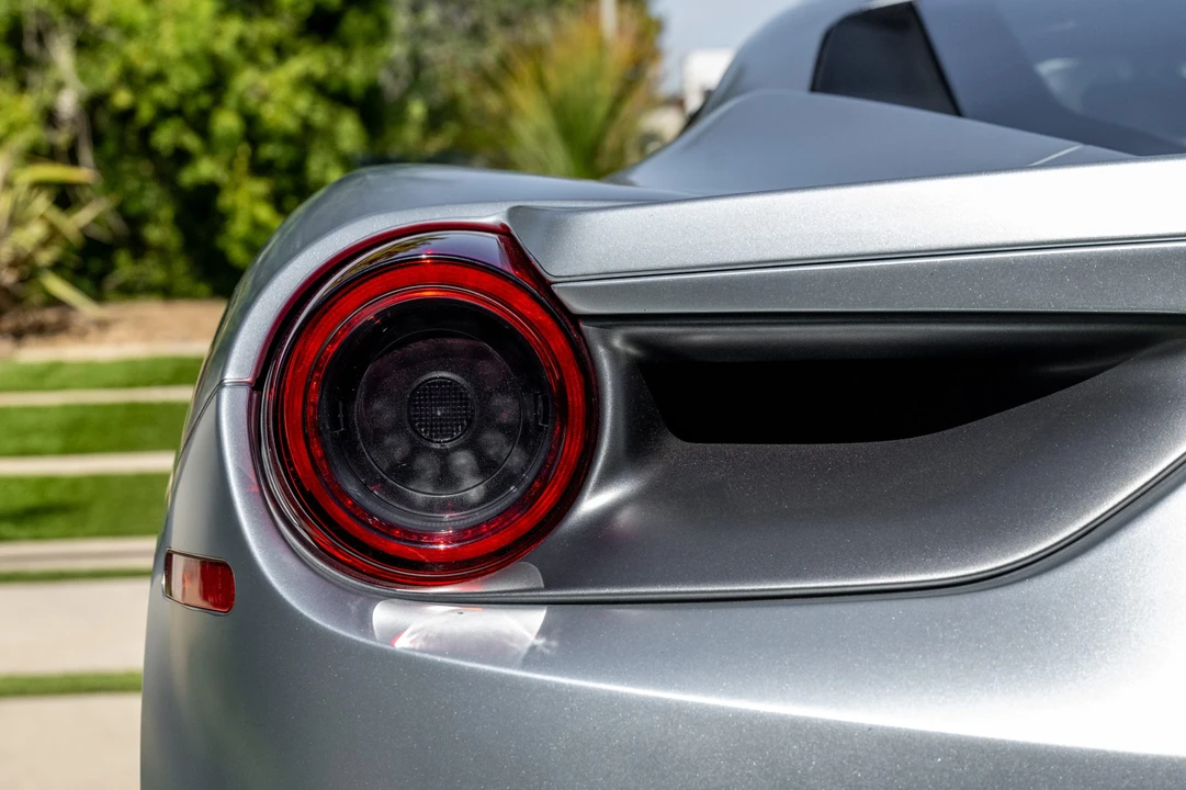 2017 Ferrari 488 GTB - Image 20 of 31