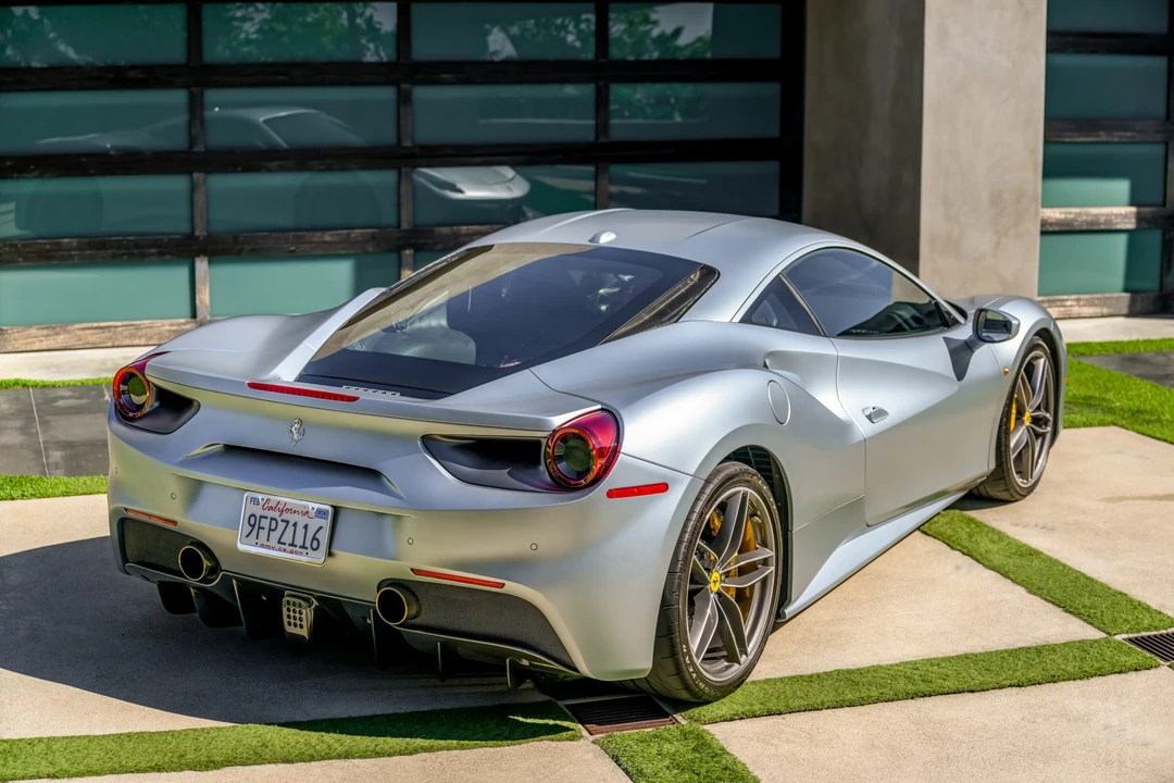 2017 Ferrari 488 GTB - Image 8 of 31