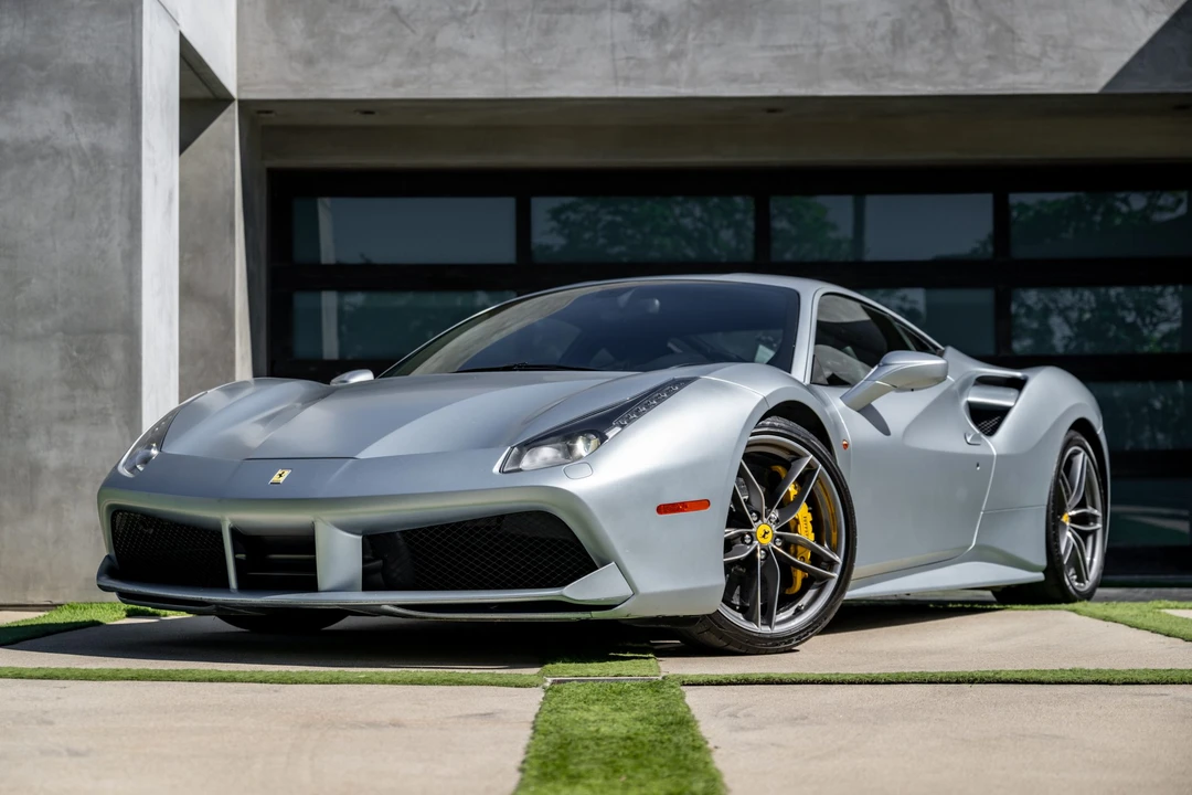2017 Ferrari 488 GTB - Image 2 of 31