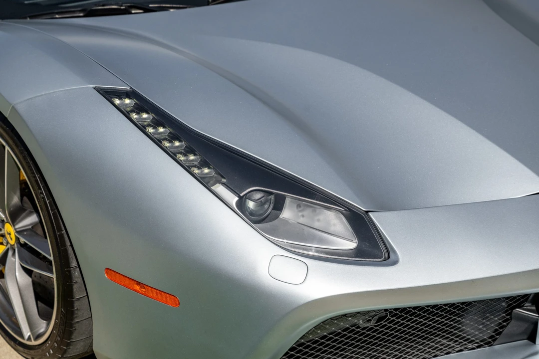 2017 Ferrari 488 GTB - Image 14 of 31