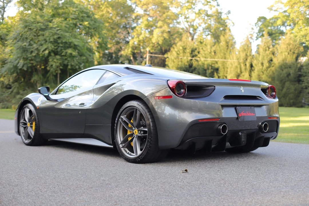 2017 Ferrari 488 GTB - Image 7 of 31