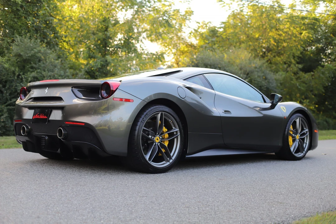 2017 Ferrari 488 GTB - Image 14 of 31
